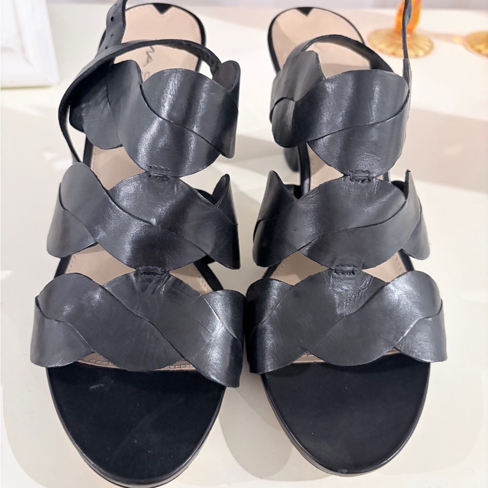 Via Spiga Black Leather Sandals